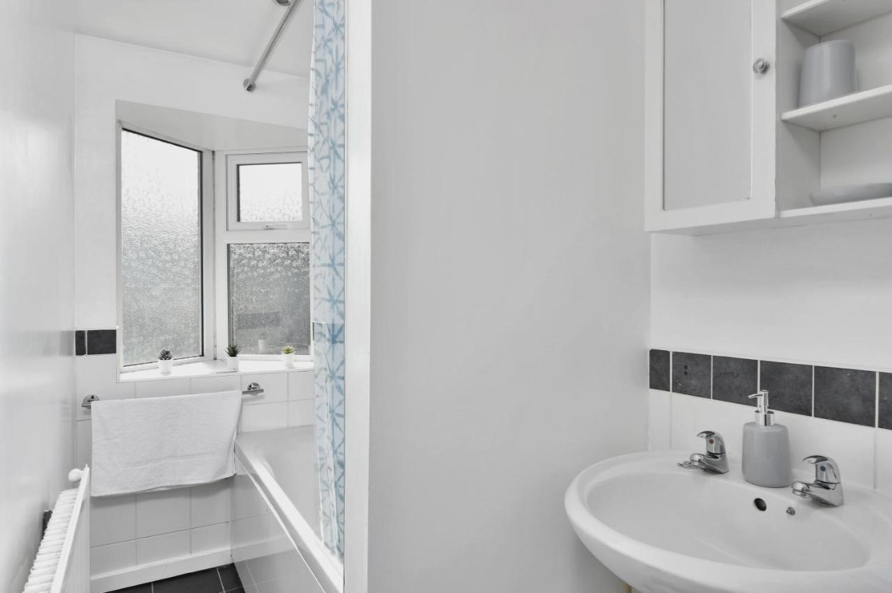 Xclusive Living Stay Near Airport & Nec, The Whitecroft Sheldon  Dış mekan fotoğraf